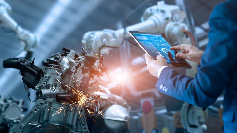Manufacturing & Distribution Solutions Banner